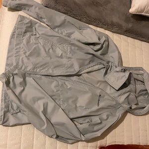 Columbia rain jacket, size xs, light blue grey